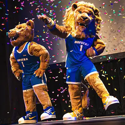 Hofstra University Mascots: Kate and Willie